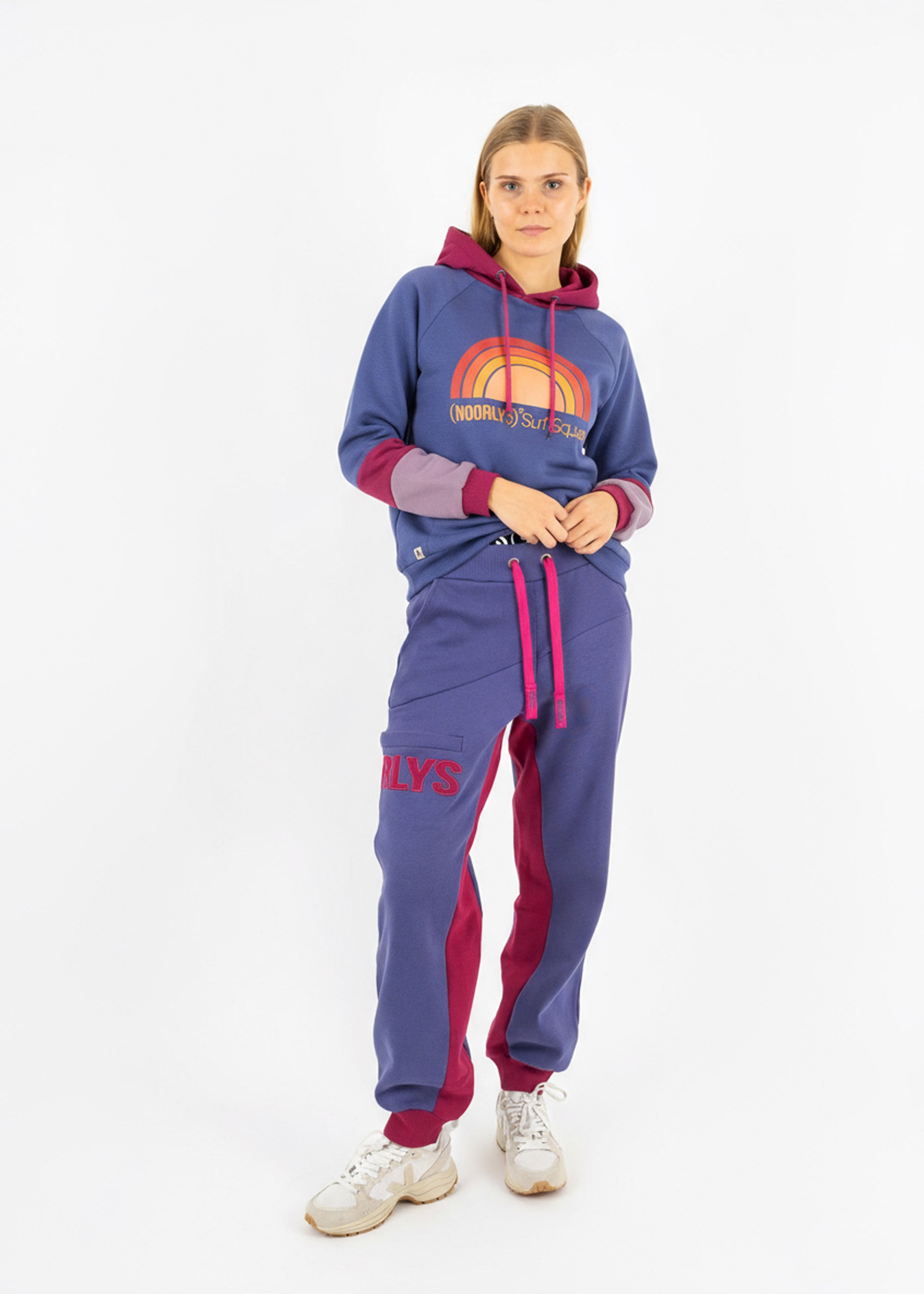 Bündel Hoodie TÜÜTJE & Jogginghose SUNDAG Beaujolais