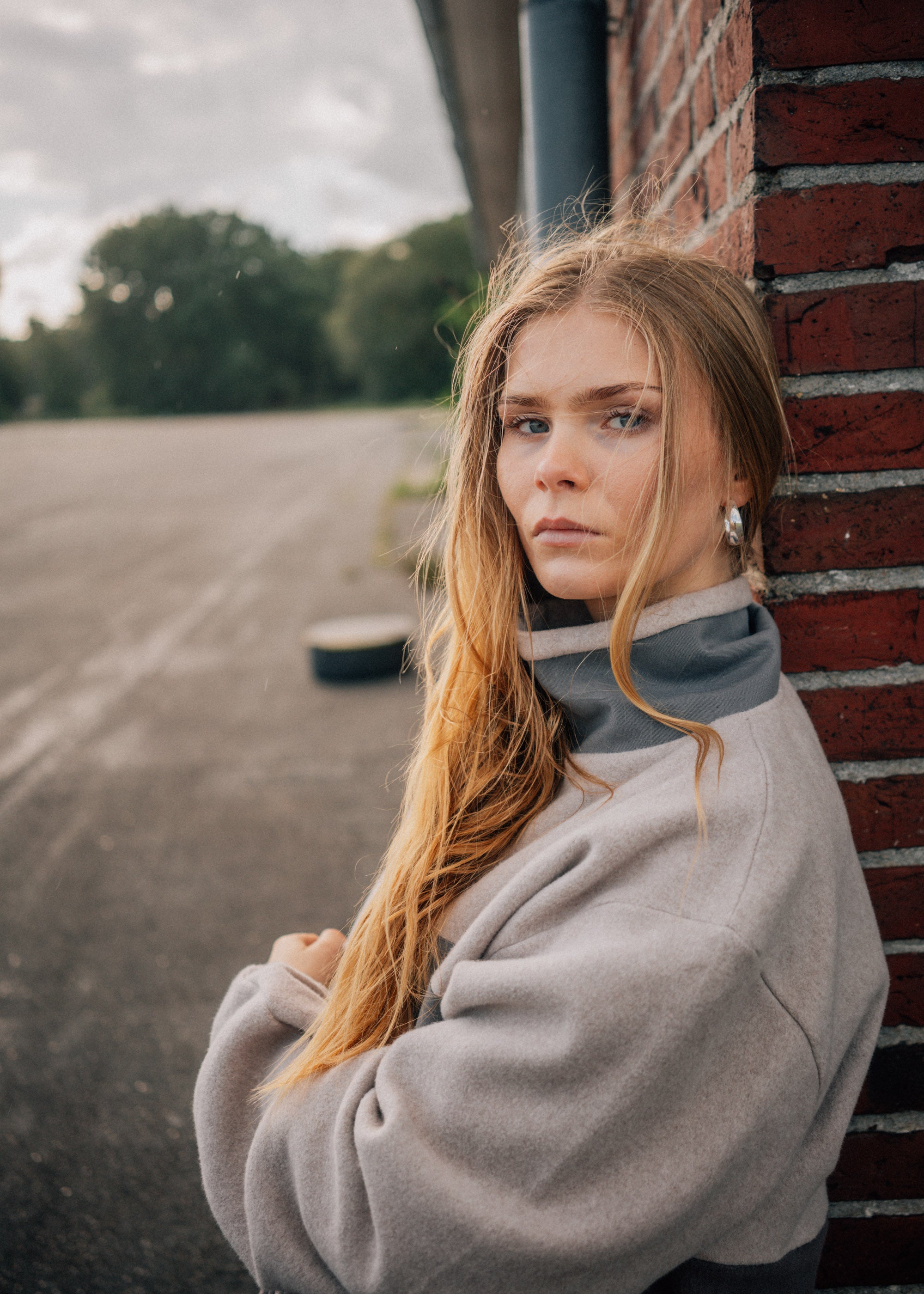 Unser Model Maike ist <strong>176 cm</strong> groß und trägt <strong>Größe L</strong>.#