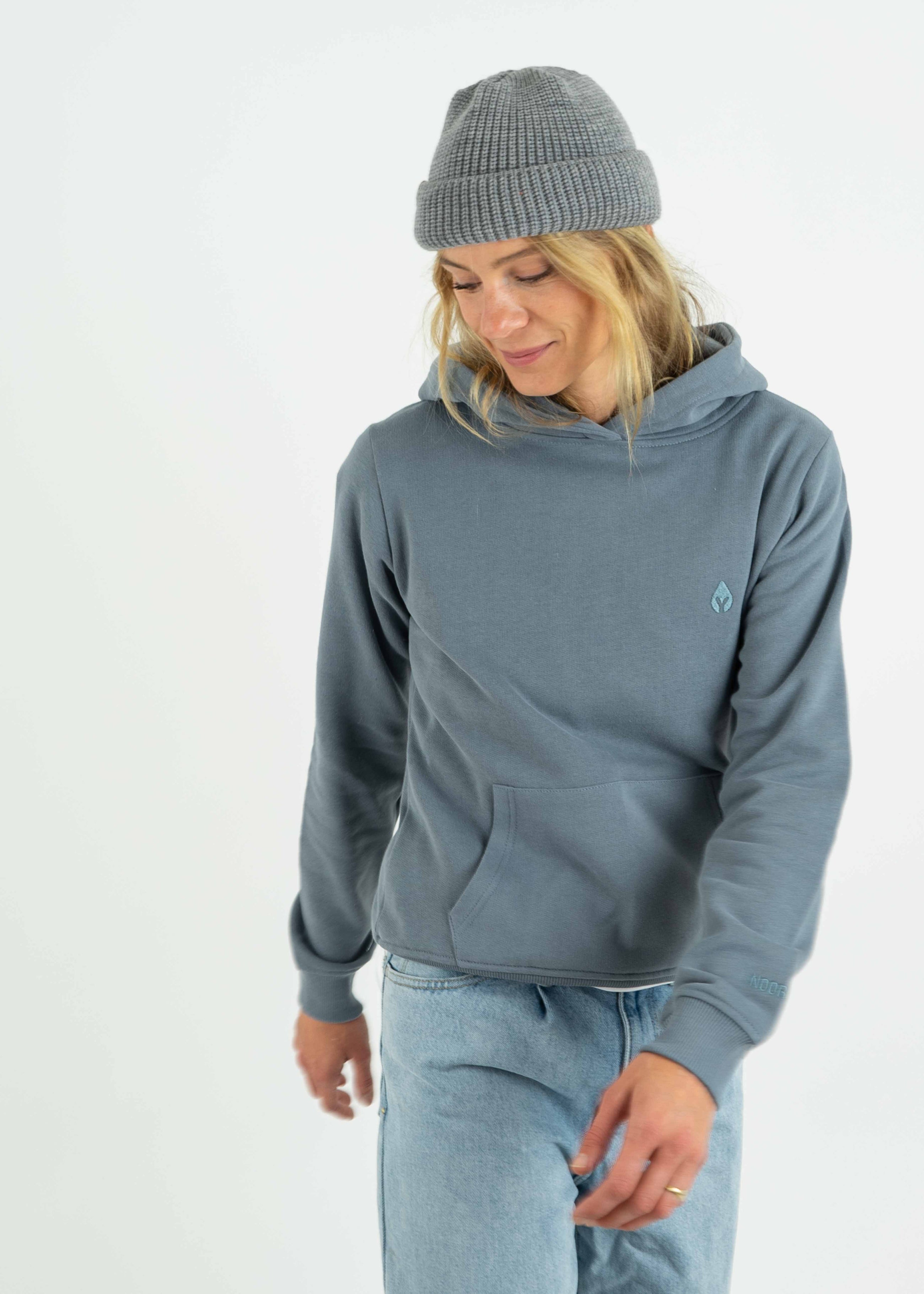Unser Model Rabea ist <strong>178 cm</strong> groß und trägt <strong>Größe M</strong>.#