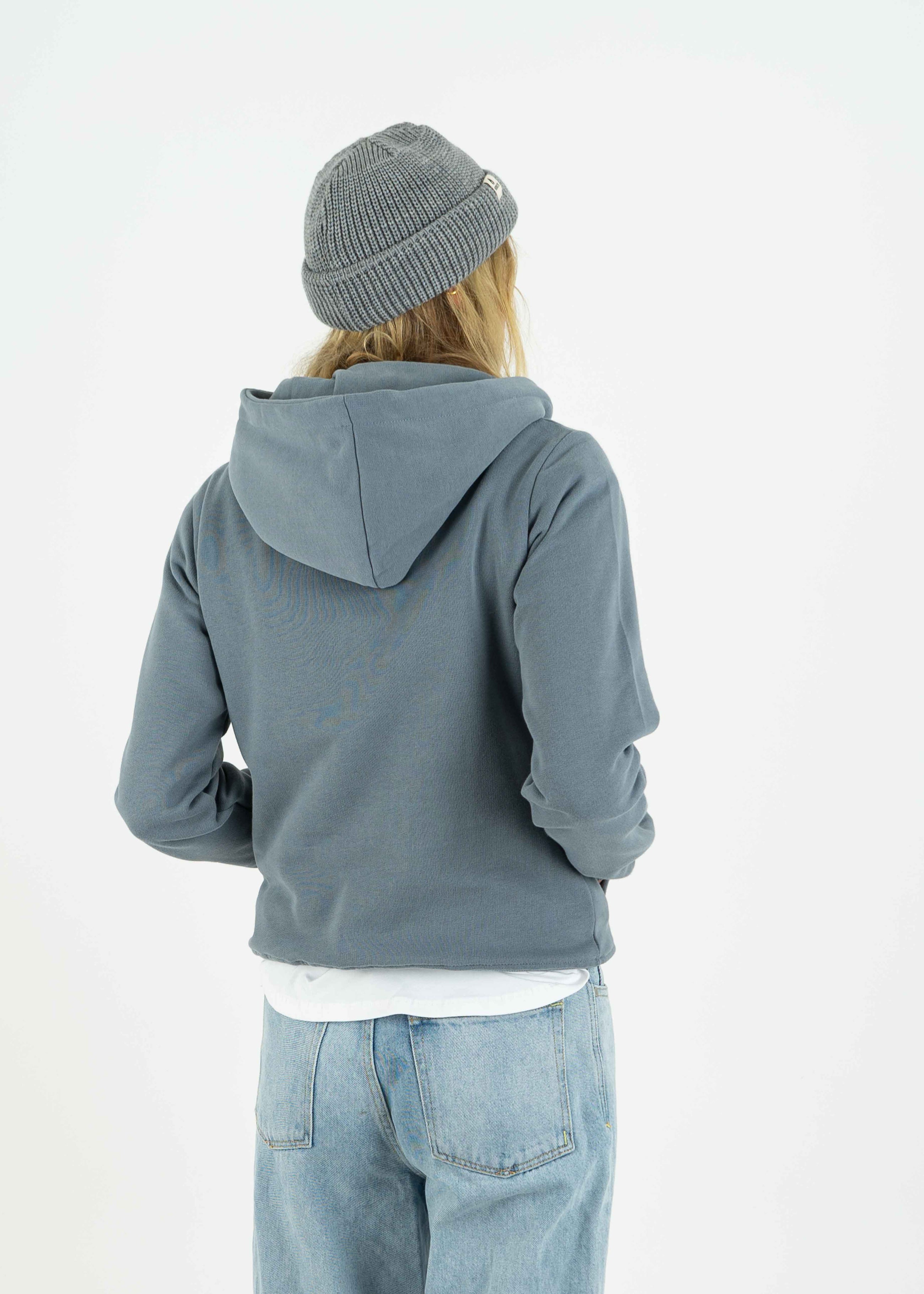 Unser Model Rabea ist <strong>178 cm</strong> groß und trägt <strong>Größe M</strong>.#
