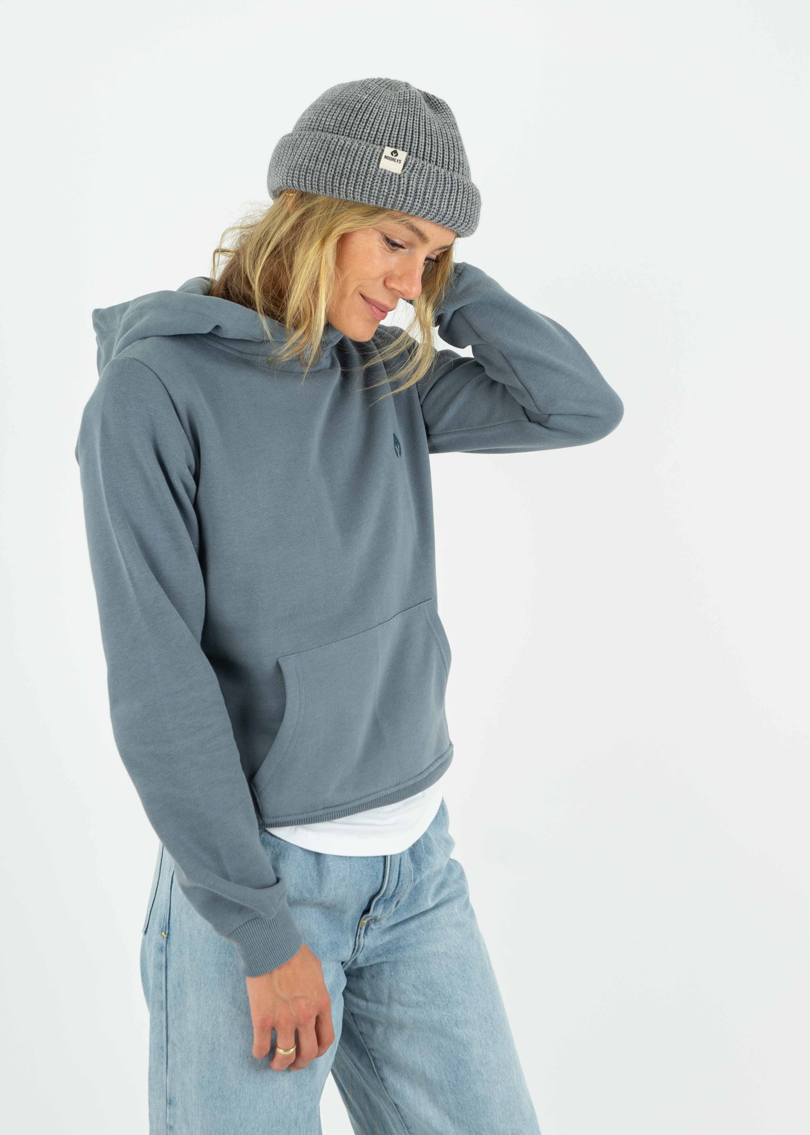 Unser Model Rabea ist <strong>178 cm</strong> groß und trägt <strong>Größe M</strong>.#