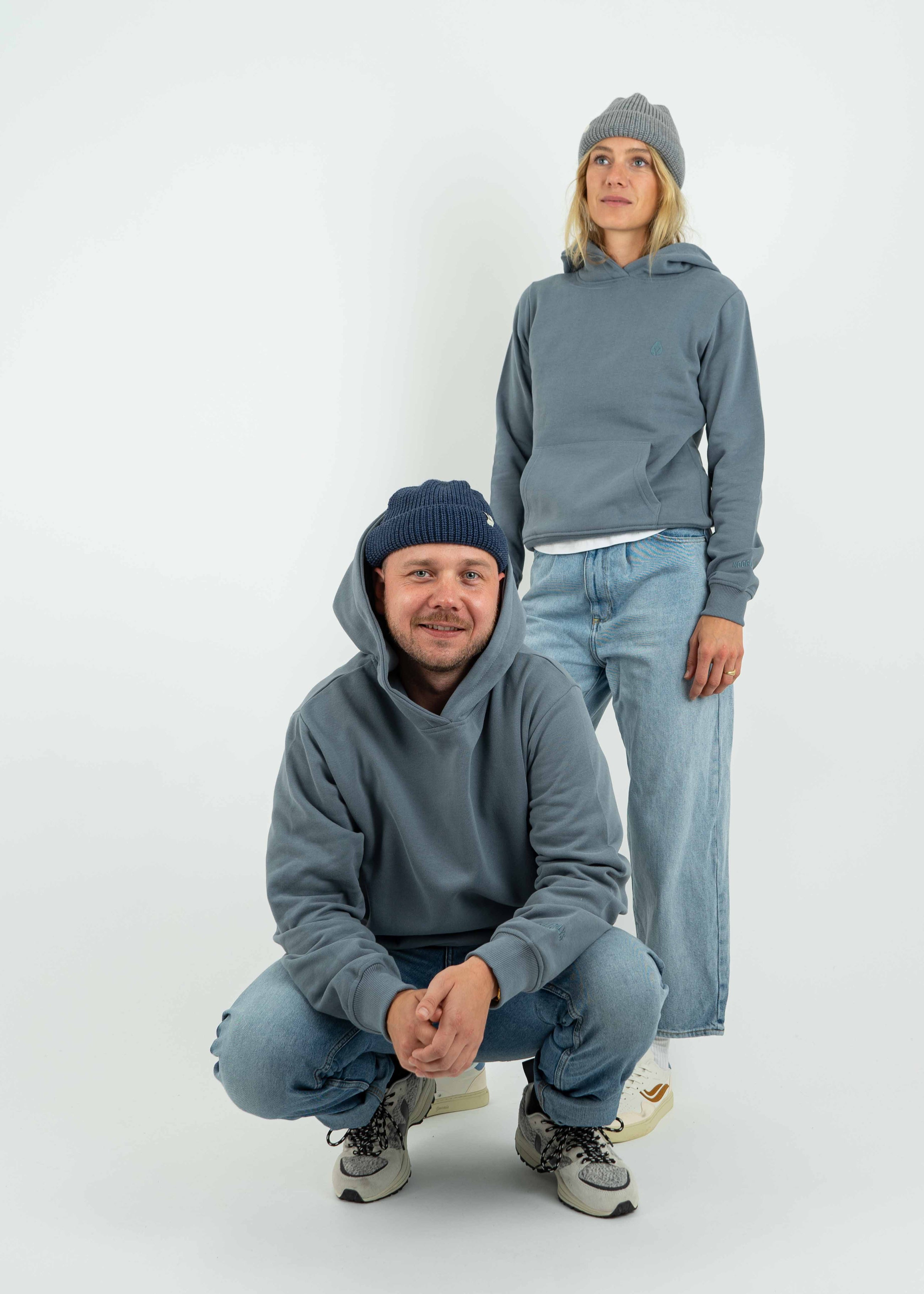 Unser Model Rabea ist <strong>178 cm</strong> groß und trägt <strong>Größe M</strong>.#