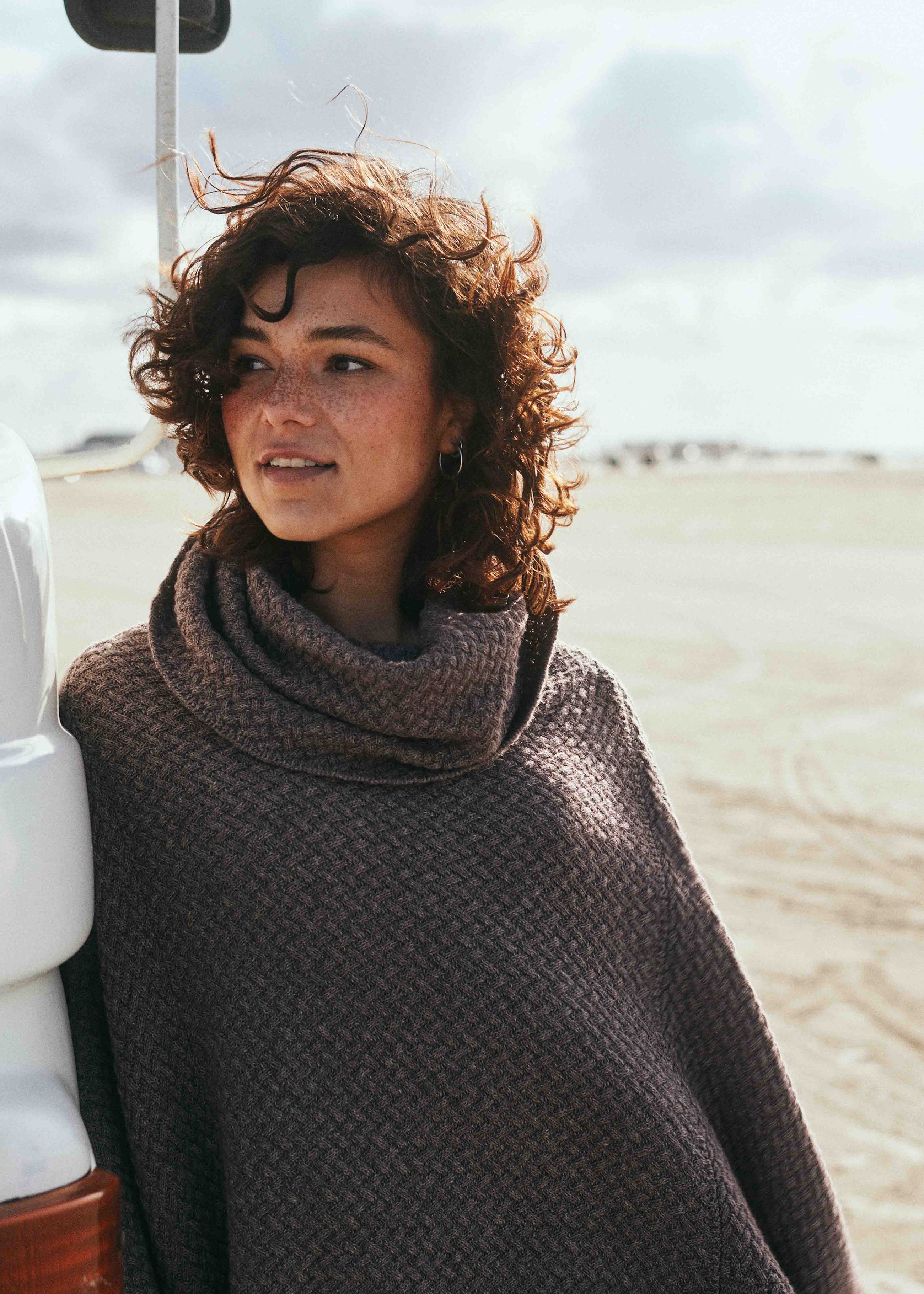 Unser Model Acelya ist <strong>173 cm</strong> groß und trägt <strong>Größe S</strong>.#Unser Model Acelya ist <strong>173 cm</strong> groß und trägt <strong>Größe S</strong>.#