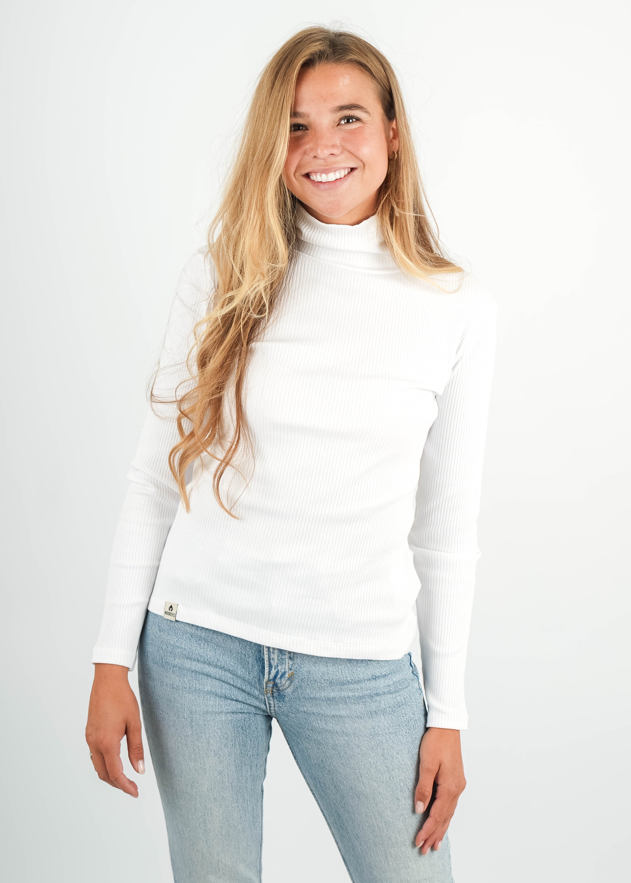 Unser Model Luca ist <strong>179 cm</strong> groß und trägt <strong>Größe S</strong>.#