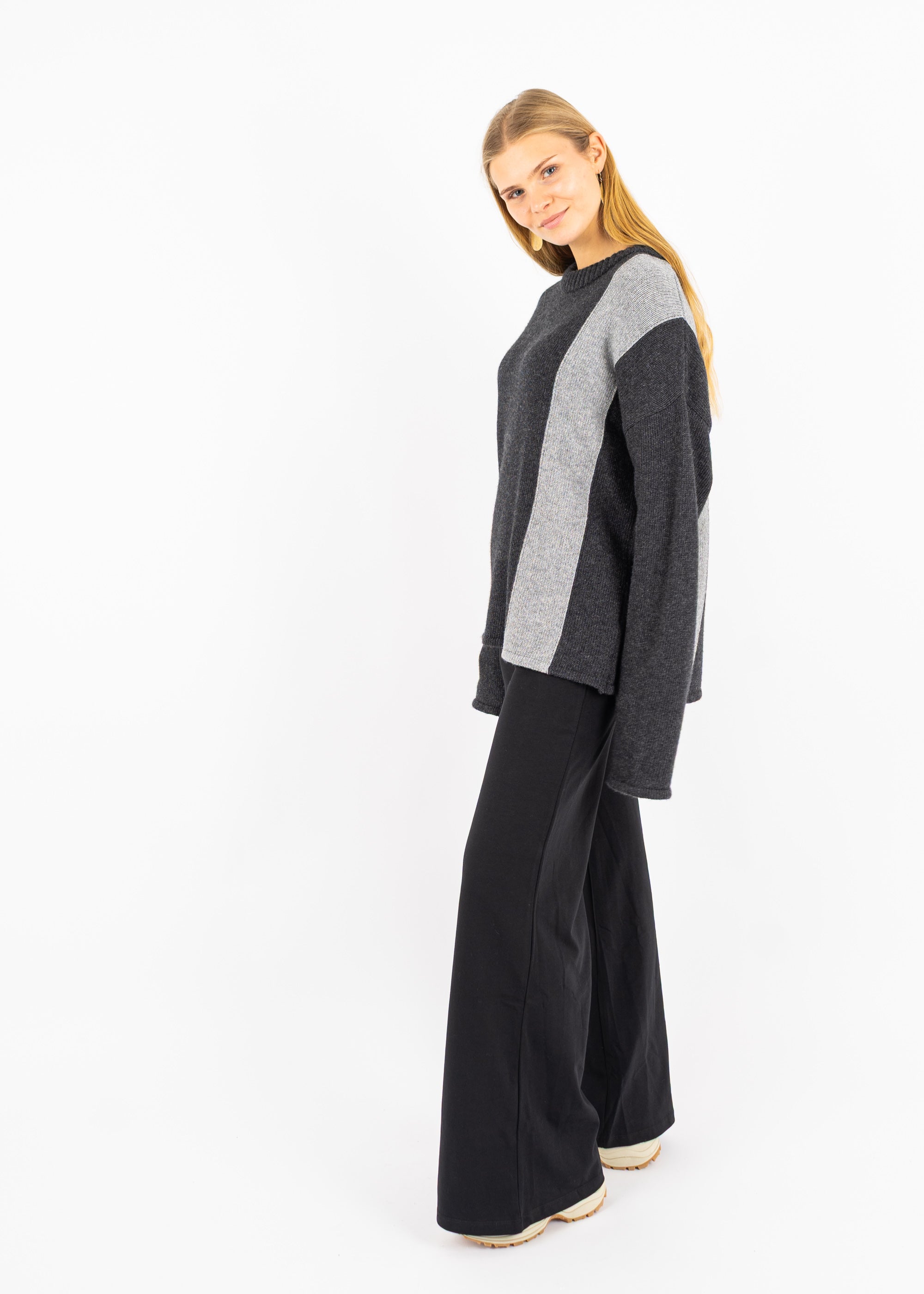 Unser Model Maike ist <strong>176 cm</strong> groß und trägt <strong>Größe S</strong>.#