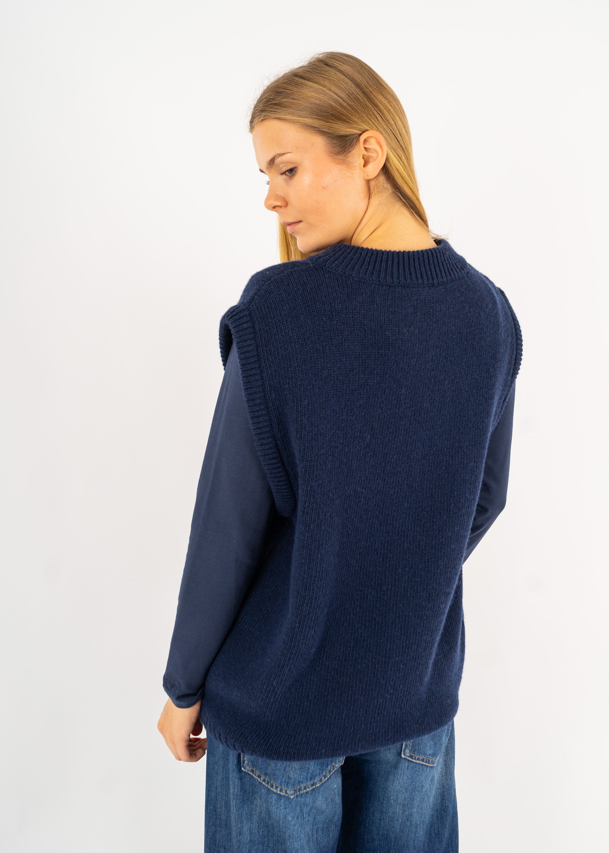 Unser Model Maike ist <strong>176 cm</strong> groß und trägt <strong>Größe S</strong>.#