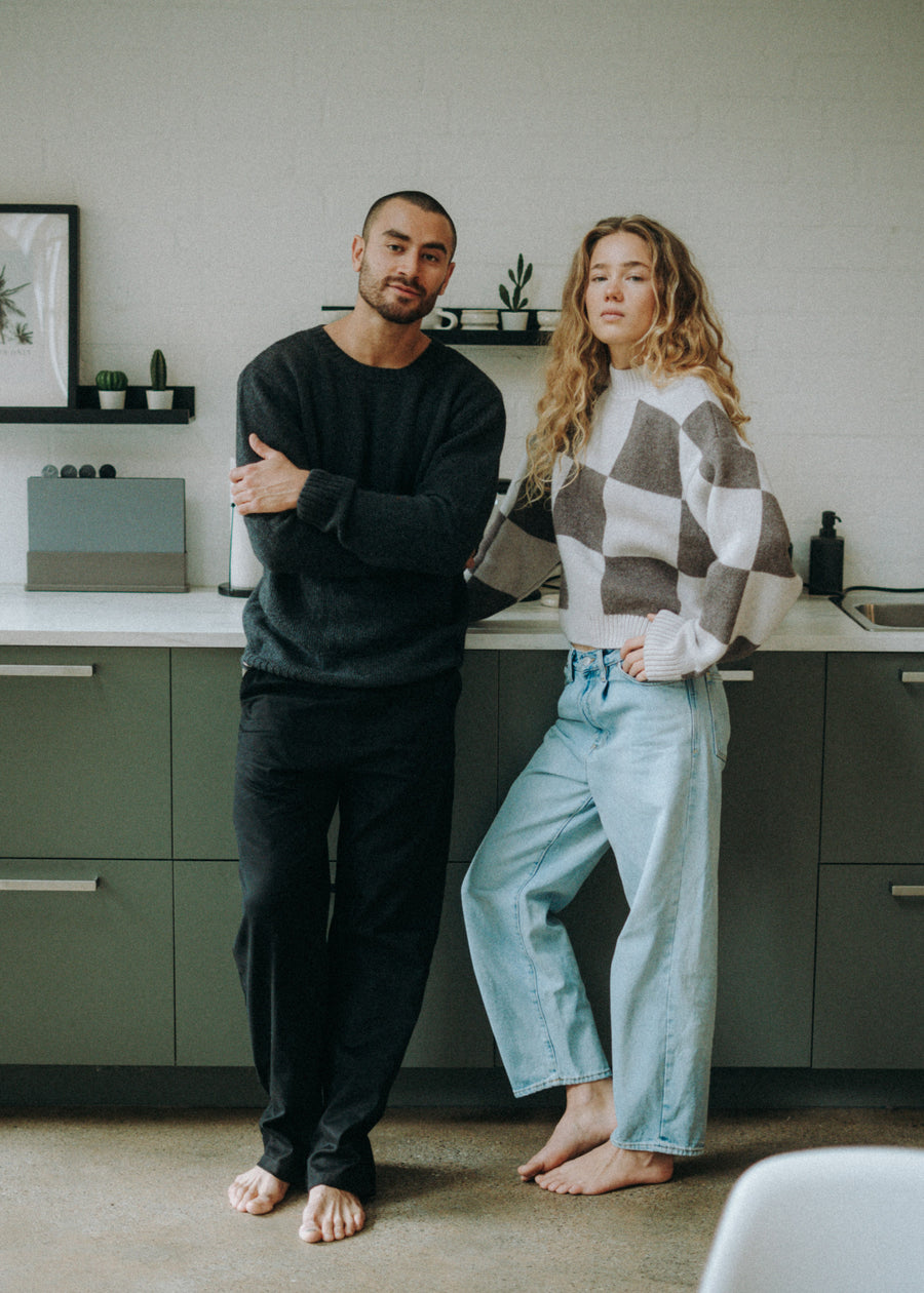 Unser Model Hugo ist 184 cm groß und trägt Größe L.#