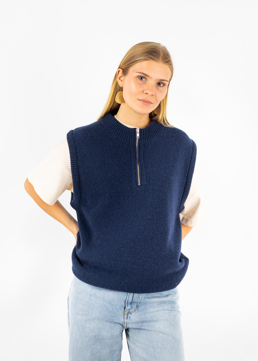 Unser Model Maike ist 176 cm groß und trägt Größe S.#