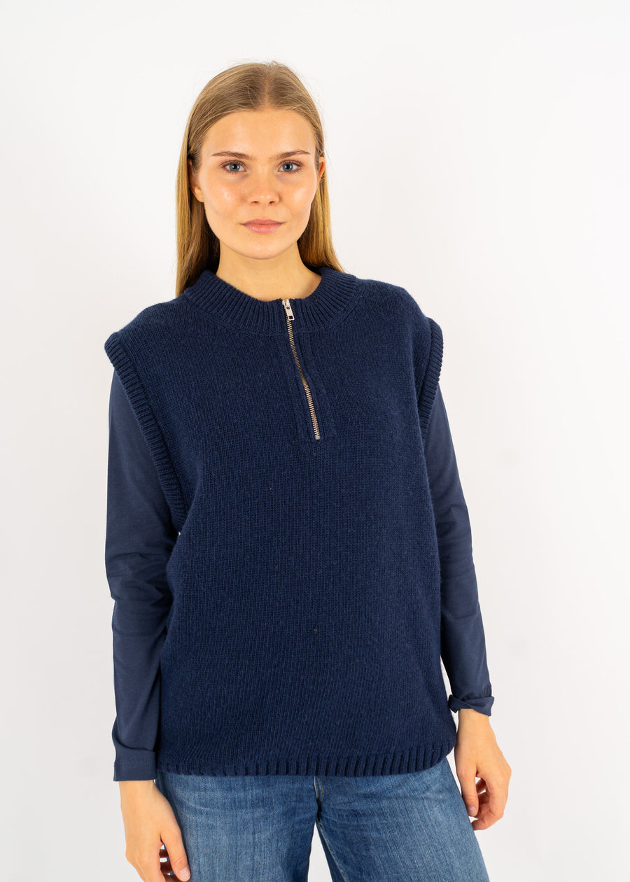 Unser Model Maike ist 176 cm groß und trägt Größe S.#